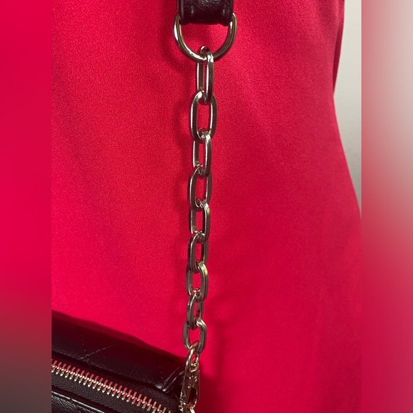 STEVE MADDEN Bmarilyn Faux-leather Chain Link Crossbody Purse black & chrome - Picture 11 of 17